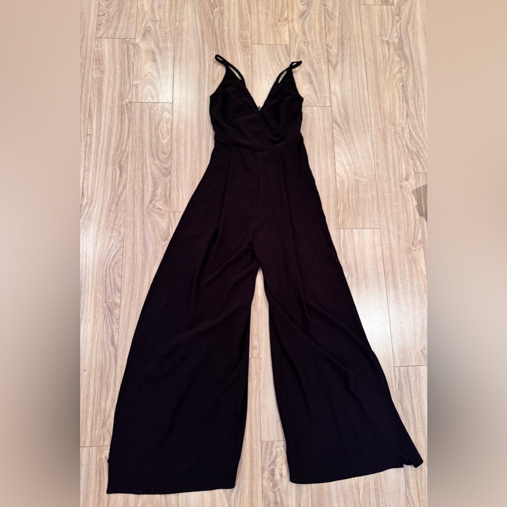 Polly Open Back Wide Leg Capri Style Jumpsuit Sz 6